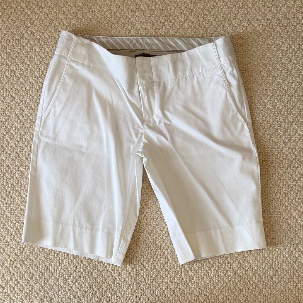 Gap - White Shorts